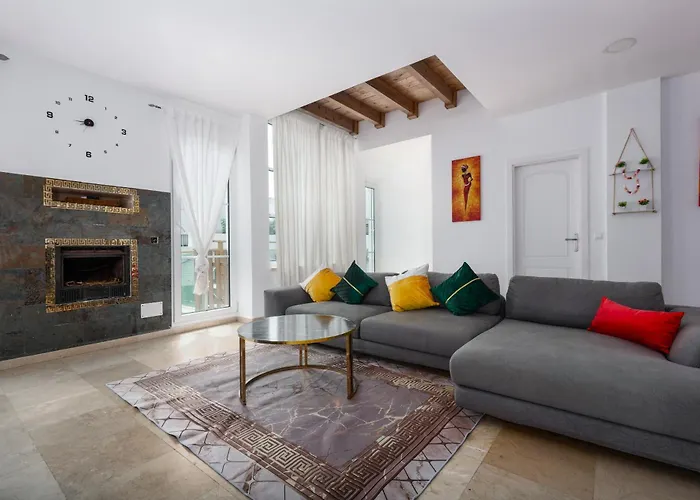 En Bel Air 펜션 에스테포나