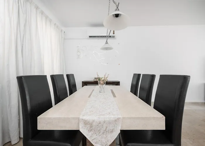 펜션 En Bel Air 에스테포나